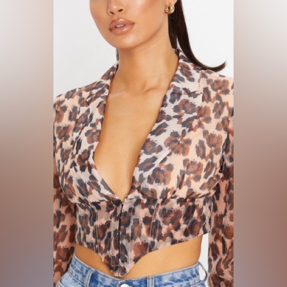 NWT Pretty Little Thing Tan Leopard Sheer Organza Pointed Hem Shirt - Picture 7 of 7
